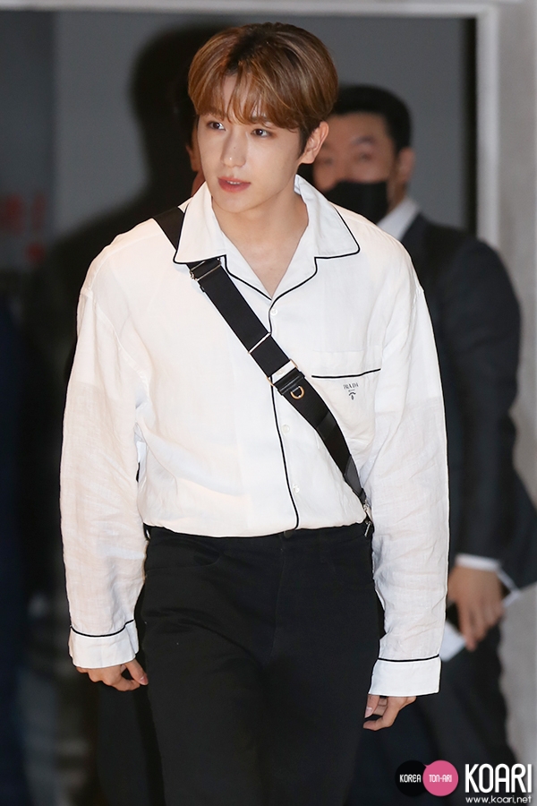 THE BOYZ 代えれ ZENERATION RUGBY T SHIRT ヒョンジェ