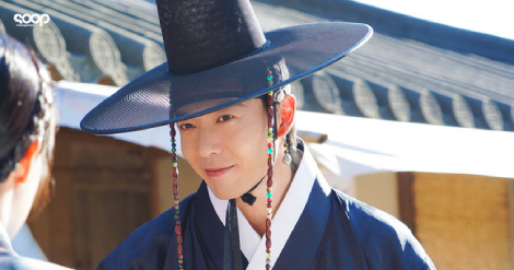 キム・ジェウク、韓服姿でオーラ炸裂…特別出演以上の存在感 - 韓国