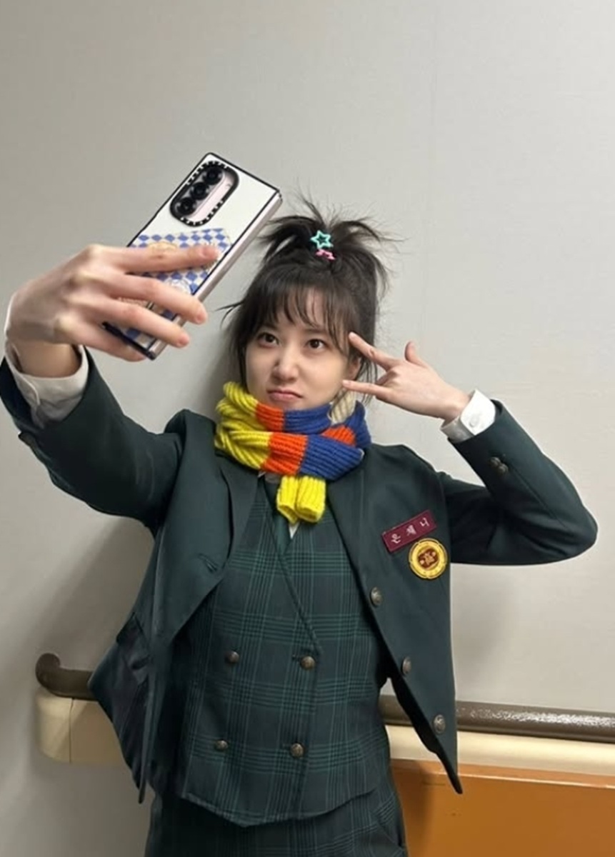 パク・ウンビン制服姿3